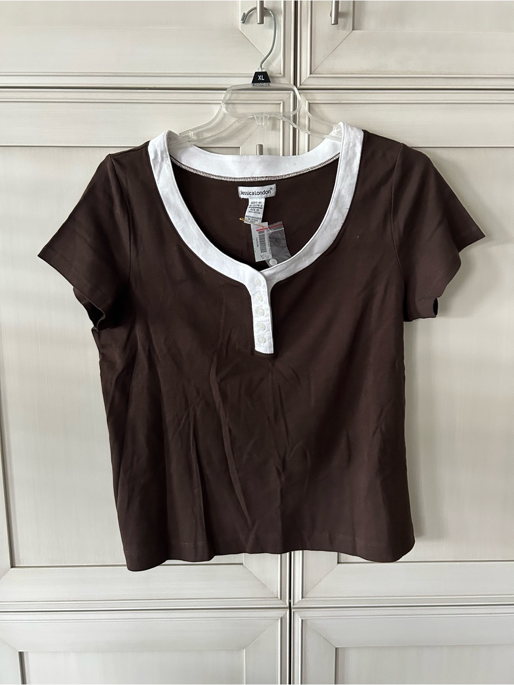 Jessica London Brown Short-Sleeve Henley Tee with White Trim